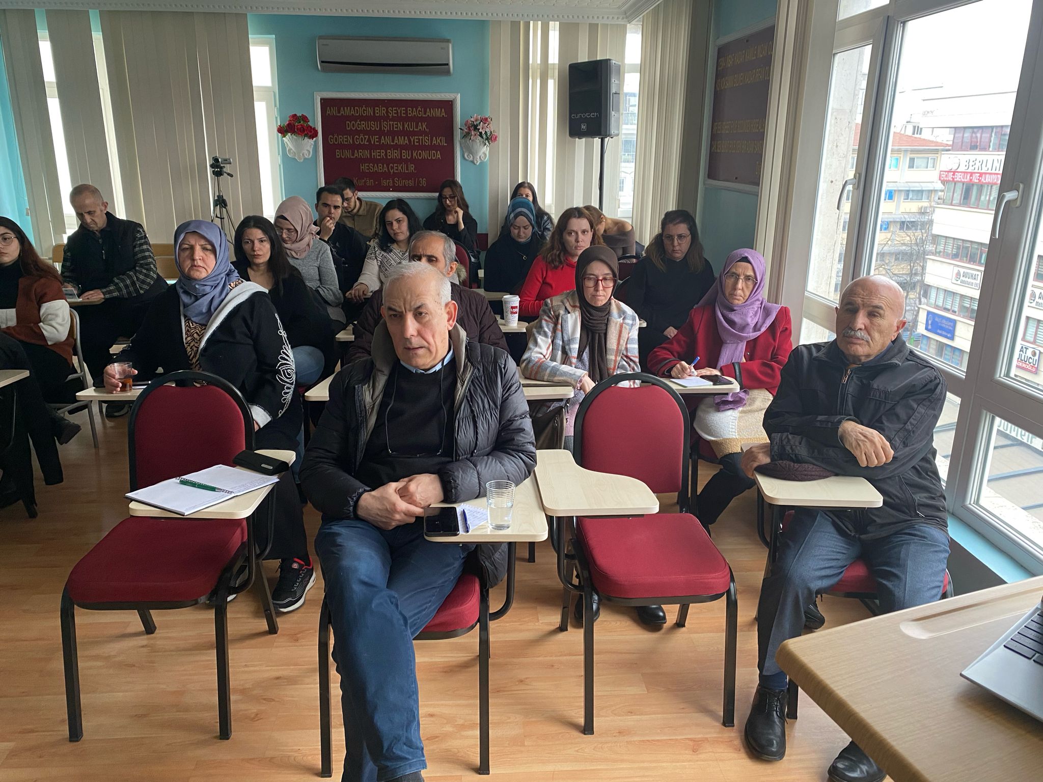 Kadim Hind Düşüncesi ile Antik Yunan Felsefesinin İlişkisi -Doç. Dr. Mustafa Yıldırım- 09.03.2024