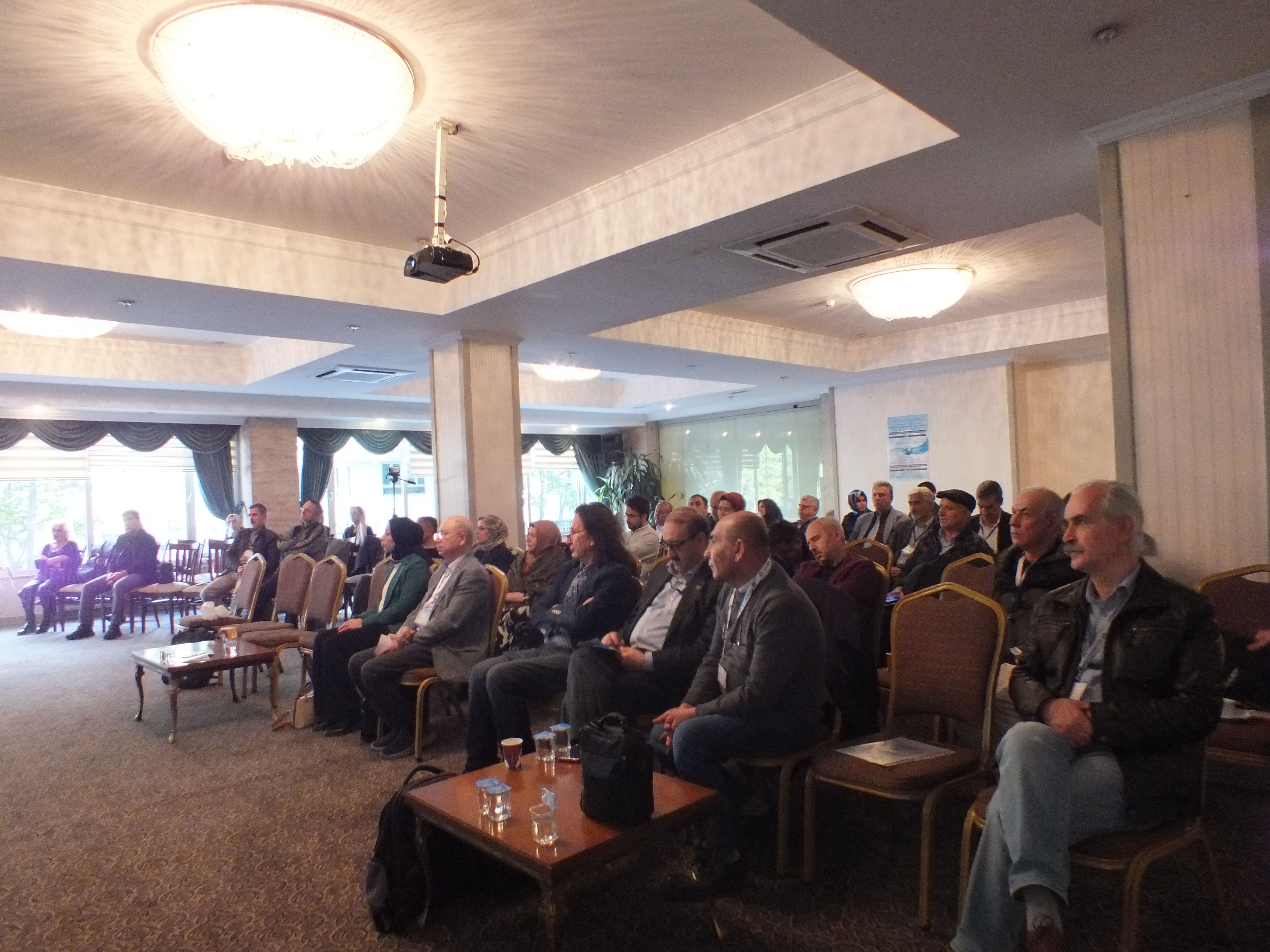 ÇAĞDAŞ İSLAM FELSEFESİ VE MÜSLÜMAN FELSEFECİLER KONFERANSI