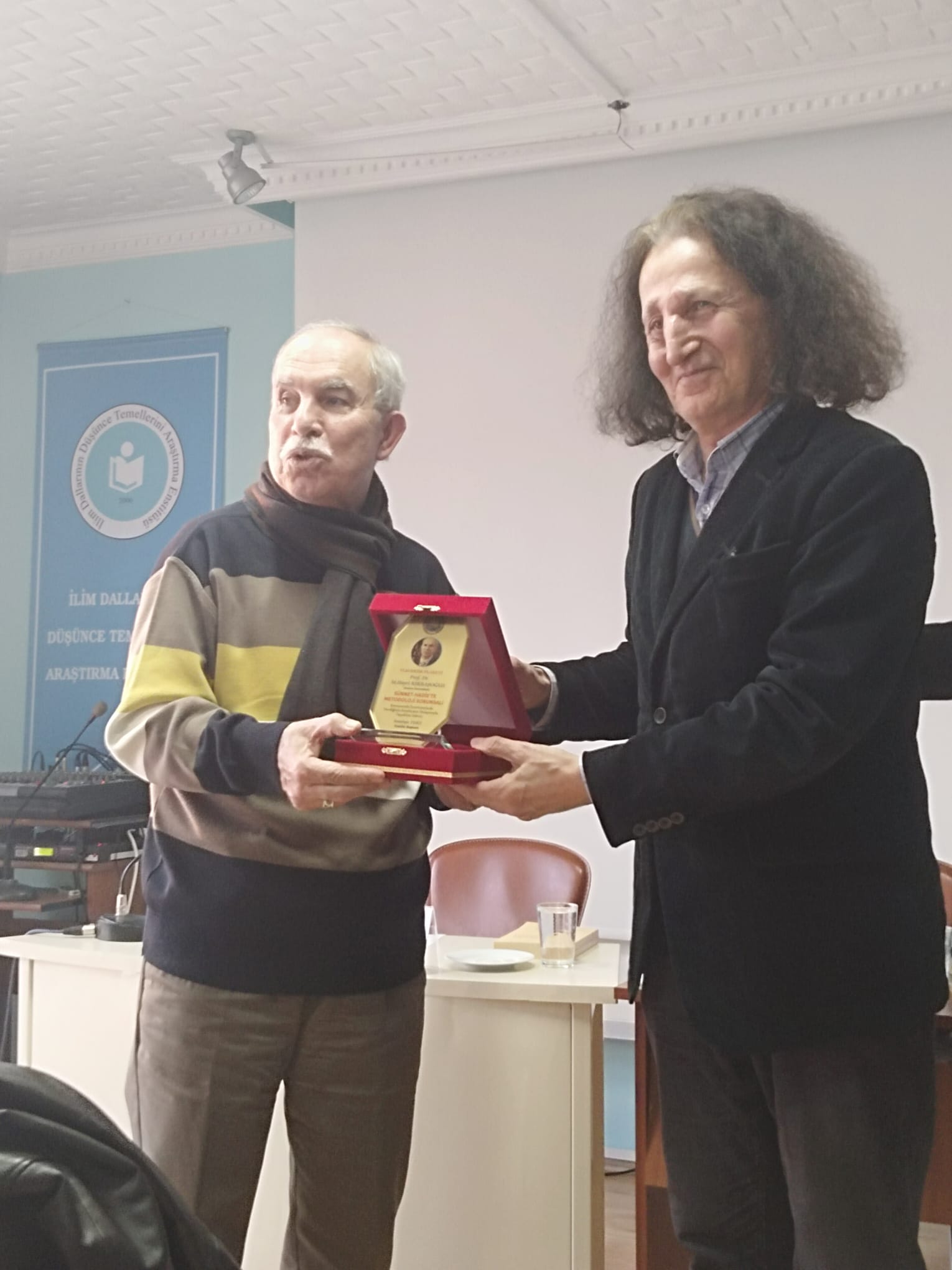 Disiplinler Arası Bağlamda Mantığın Rolü -Doç. Dr. Ekrem Zeki DUMAN- 
