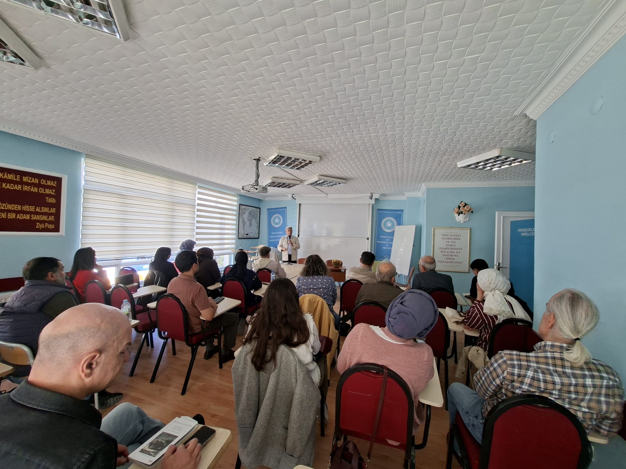 Hakikatin Gerçekliği Gerçekliğin Hakikati -Prof. Dr. Halil Rahman AÇAR-